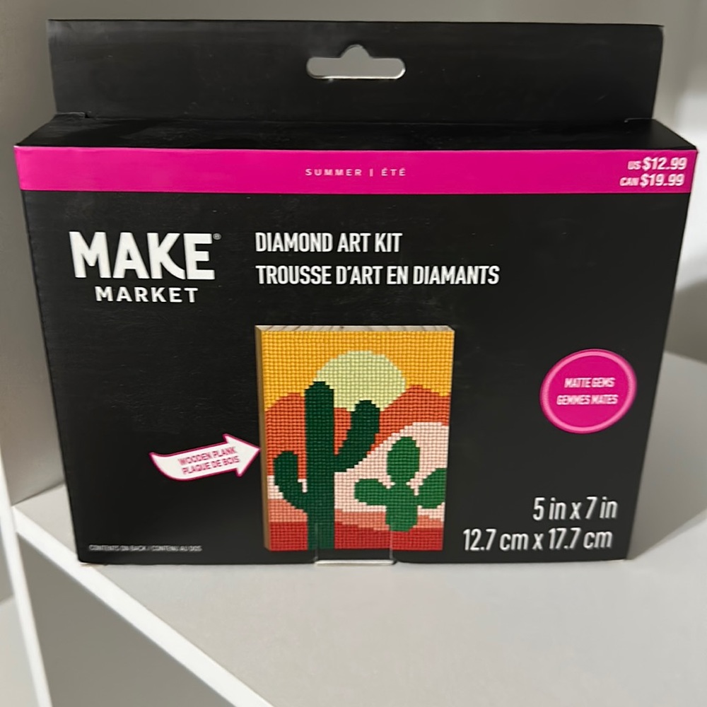BNIB Make Market Diamond Art Craft Kit